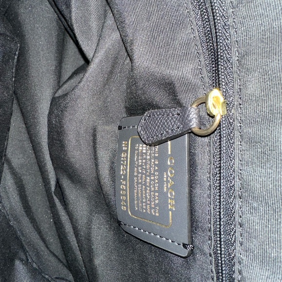 Excellent condition Coach medium tote and matching Mini Sierra satchel. - Picture 2 of 8